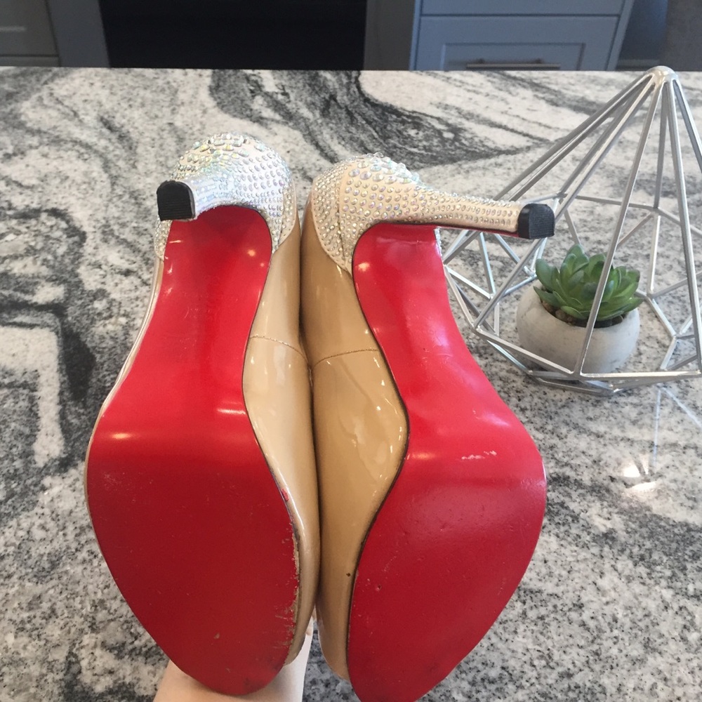 Beige Heels with Crystal gems - Picture 3 of 8